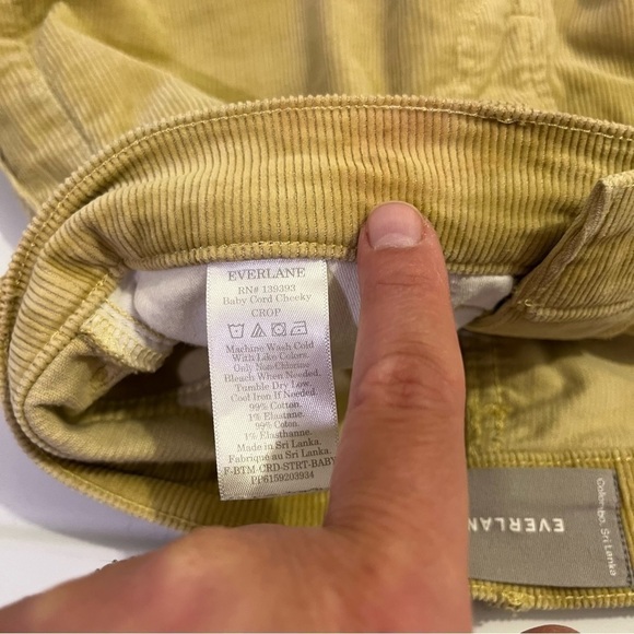 Everlane Yellow baby corduroy cheeky crop pants size 24 - Picture 11 of 12